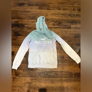 Hollister size xs sweatshirt ombré blue/green purple white